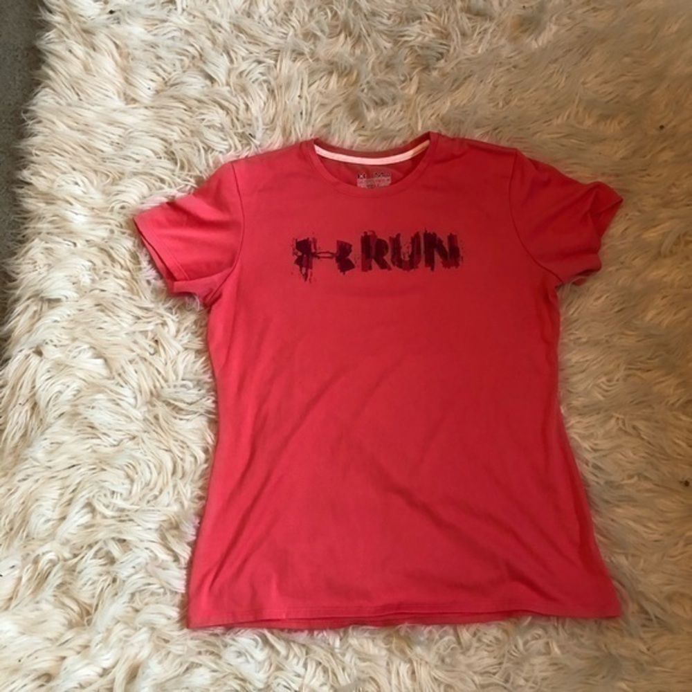 Under Armour pink short sleeve athletic shirt sz m